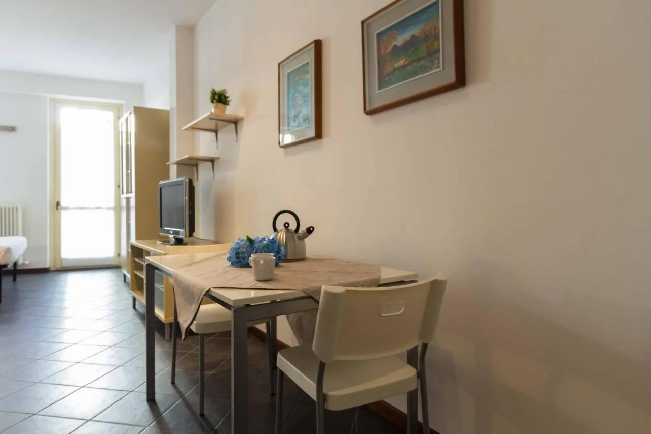 Galleria Roma Apartment - Affitti Brevi Italia Lecco Italy