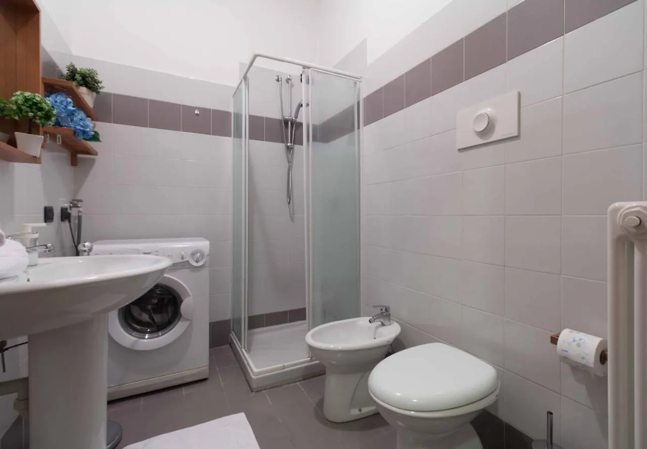 Galleria Roma Apartment - Affitti Brevi Italia Lecco Italy