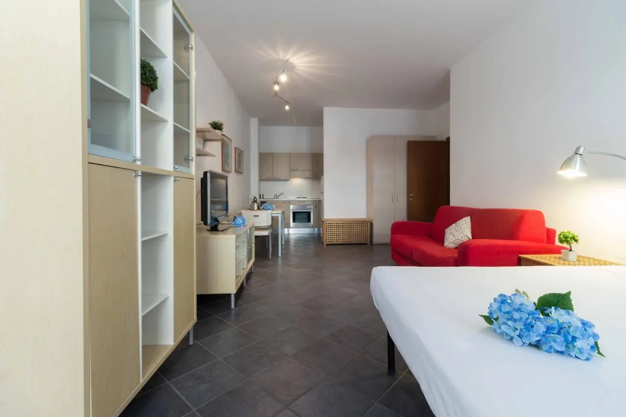 Galleria Roma Apartment - Affitti Brevi Italia Lecco Italy